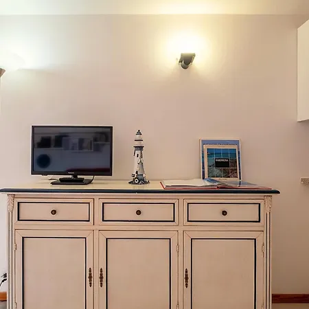 Casa Di Eolo - - Con Negozi E Servizi - Terrazza Panoramica - Tennis Punta Molara